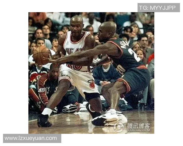 NBA顶级后卫防守技巧深度解析与经典比赛案例分析 NBA顶级后卫防守技巧深度解析与经典比赛案例分析