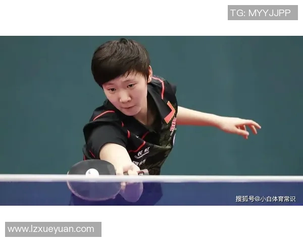 国王赛场微小动作引发广泛热议赛场背后的心理博弈解析